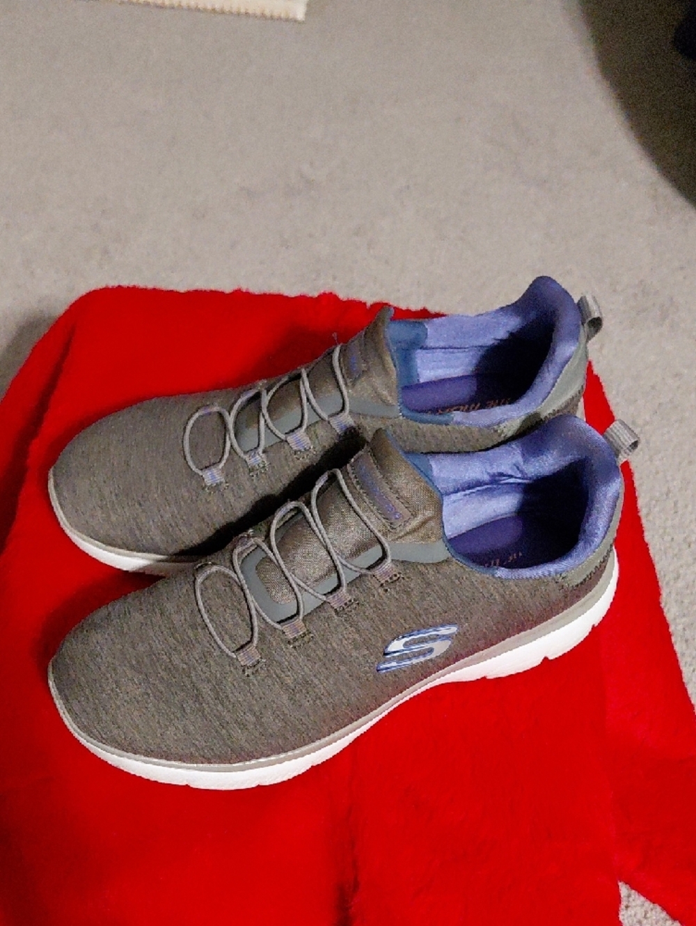 Skechers Memory Foam Gray Athletic Sneakers
